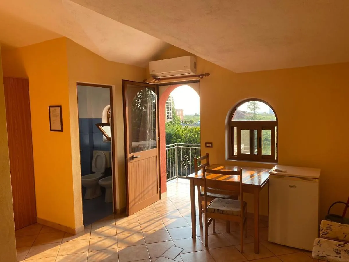 Hotel Firenze Tale 0*,  Albanien